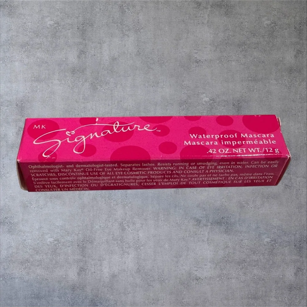 Mary Kay Signature Waterproof Mascara Brown 9221‎ New In Box .42 oz 12g